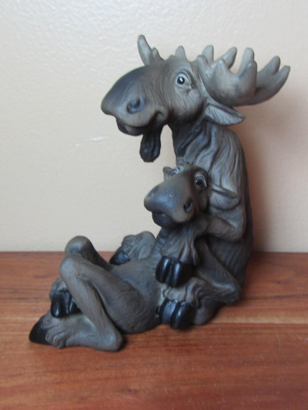 big sky carvers bear foots "mooses" figurine 2002 (W6845)